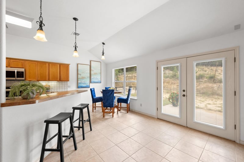 1103 Larkhall DR, Spicewood, TX 78669
