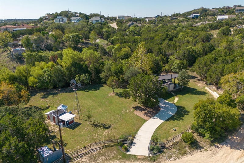 10501 Lake Park DR, Dripping Springs, TX 78620