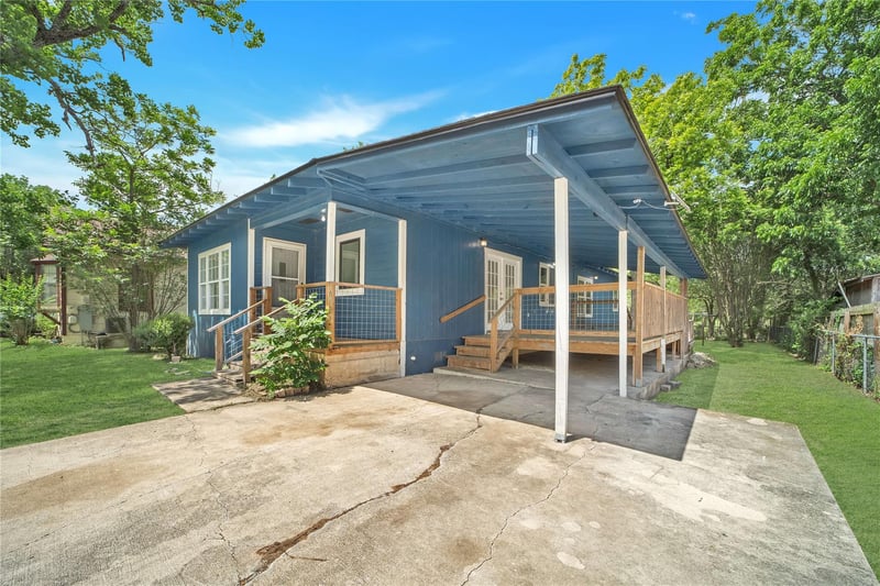 206 Sherwood ST, San Marcos, TX 78666