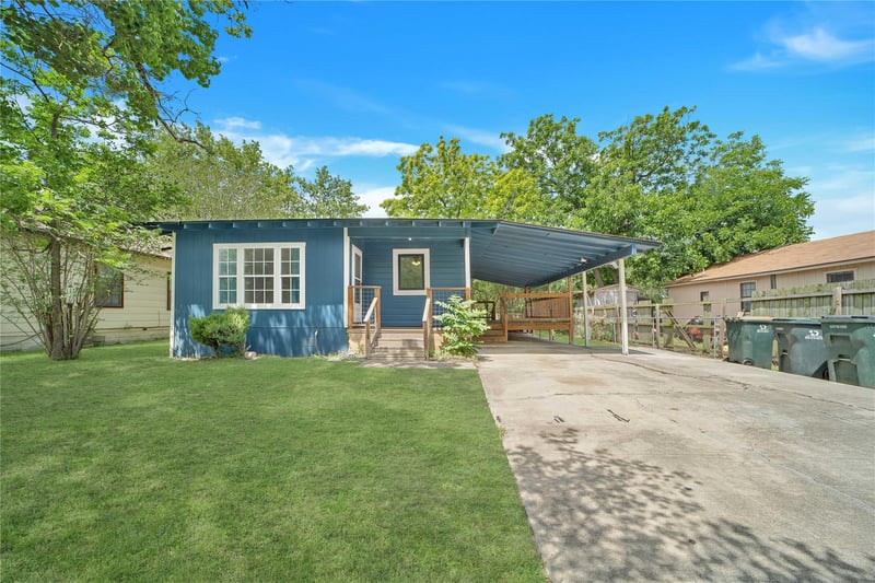 206 Sherwood ST, San Marcos, TX 78666
