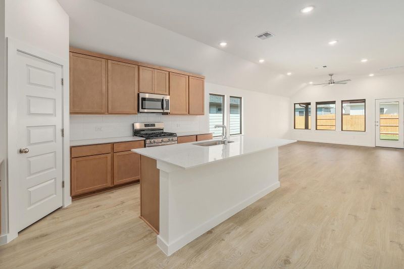 105 Malibu, Hutto, TX 78634