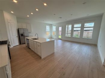 507 Corniche CIR, Hutto, TX 78634