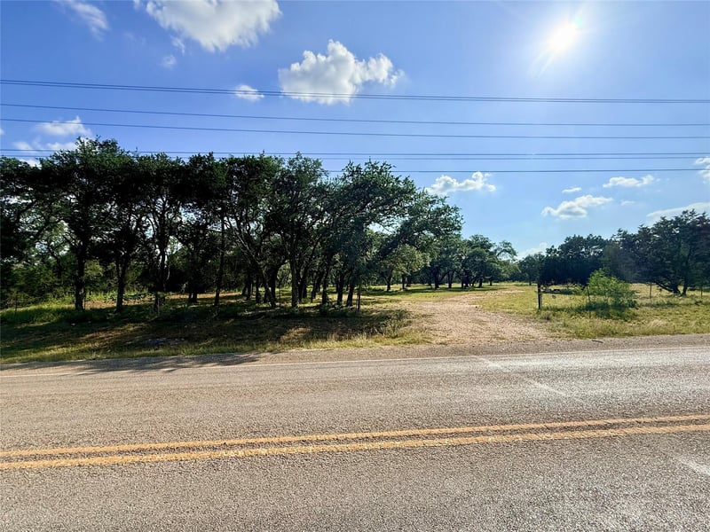 1435 Hilliard RD, San Marcos, TX 78666