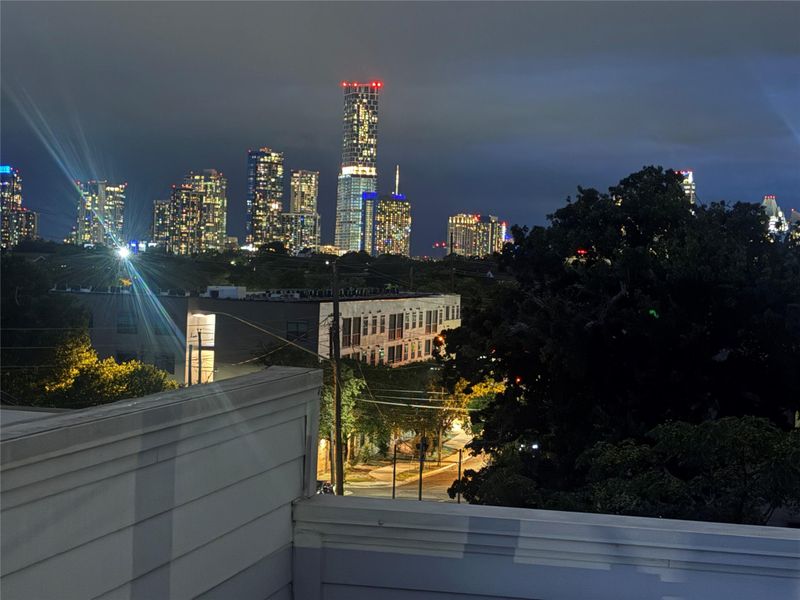 2108 Rosewood Ave #B, Austin, TX 78702