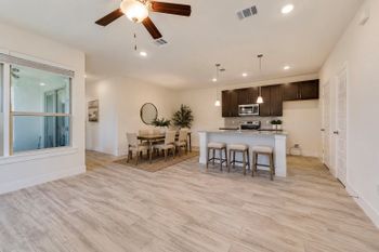 619 Parkline DR, Georgetown, TX 78626