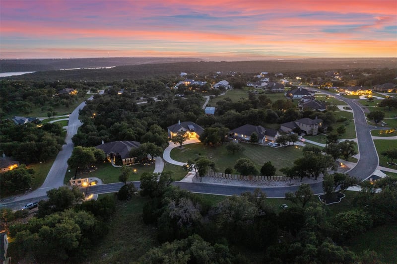 302 Highland Spring LN, Georgetown, TX 78633