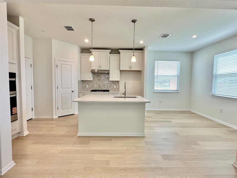185 Young ST, Buda, TX 78610