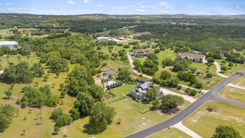 409 Dos Lagos, Dripping Springs, TX 78620