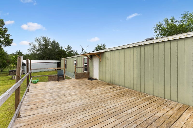 253 N County Line RD #C, Elgin, TX 78621