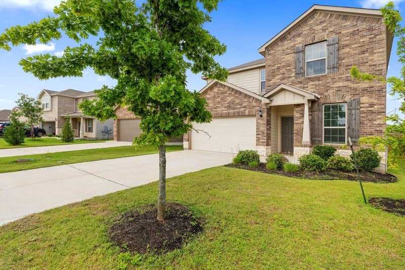 457 Bedford Falls LN, Jarrell, TX 76537