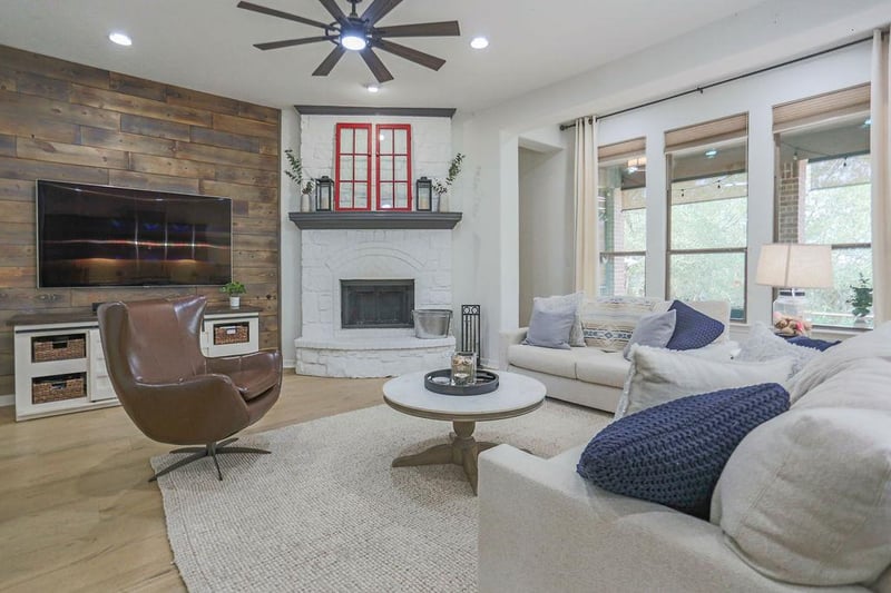 208 Mirafield LN, Austin, TX 78737