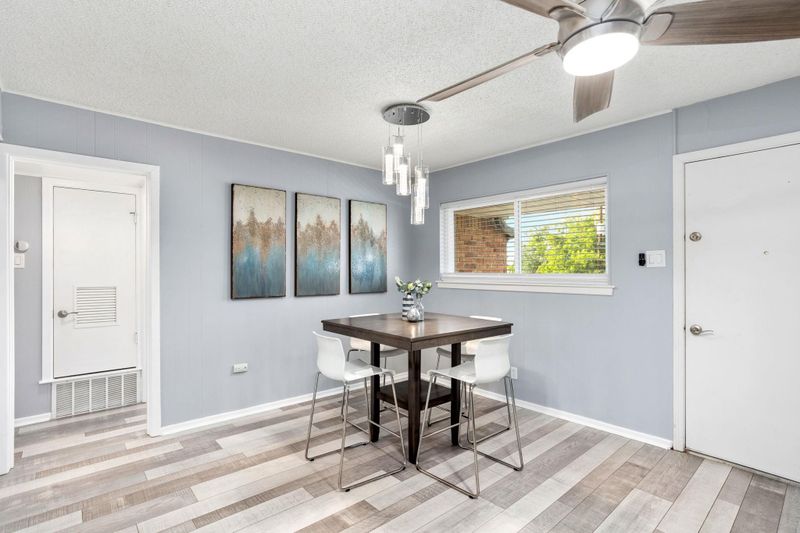 201 W Silver Sands DR #8, San Antonio, TX 78216