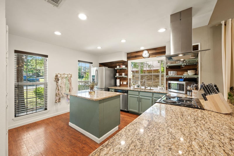 705 Canyon Bend RD, Pflugerville, TX 78660