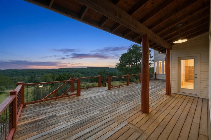700 Skyline Ridge Lookout DR, Wimberley, TX 78676