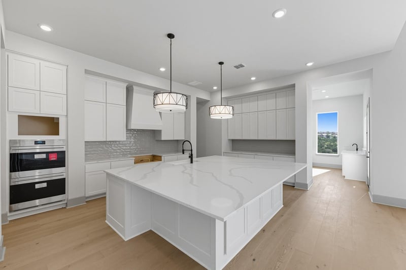 802 Lauren Belle LN, Lakeway, TX 78738