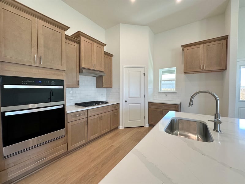 471 Young ST, Buda, TX 78610