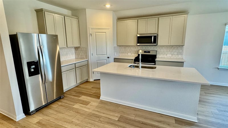 156 Coopers Hawk CRST, Cedar Creek, TX 78612