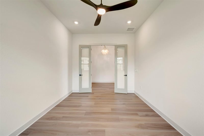 124 Rees Landing RD, Spicewood, TX 78669