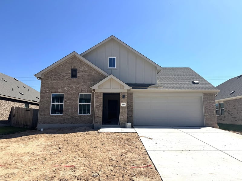 612 Quail Convey DR, Jarrell, TX 76537