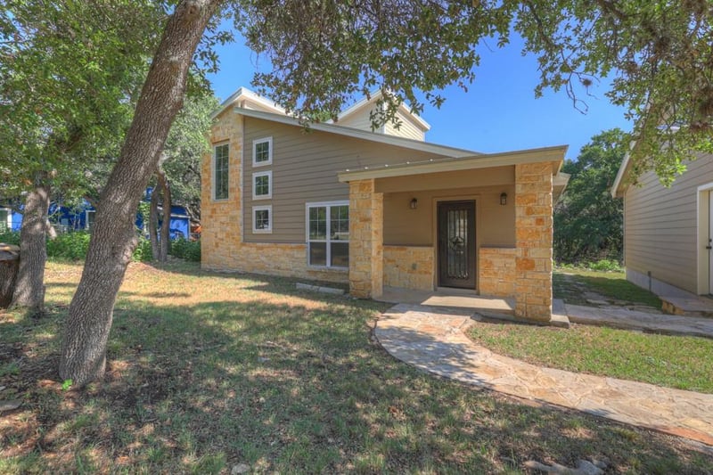 3055 Lakeview DR, Canyon Lake, TX 78133
