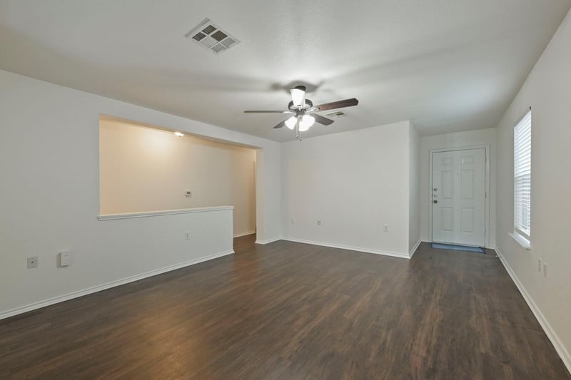 6733 Doyal DR, Austin, TX 78747