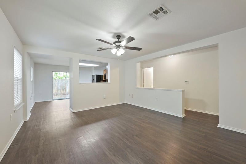 6733 Doyal DR, Austin, TX 78747