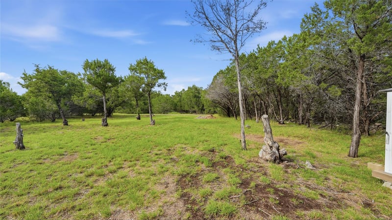 30 Meadow Oak CT, Wimberley, TX 78676