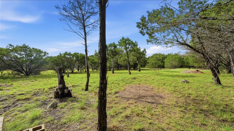30 Meadow Oak CT, Wimberley, TX 78676