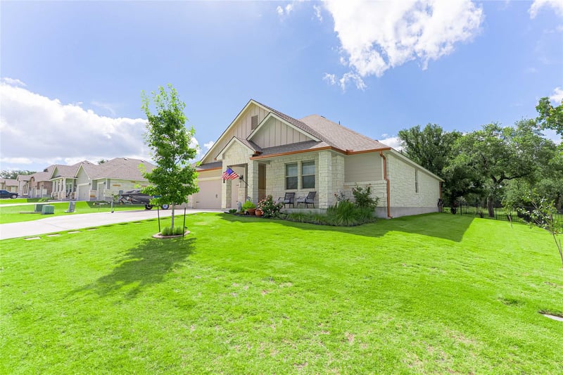 176 Tom Kite DR, Burnet, TX 78611