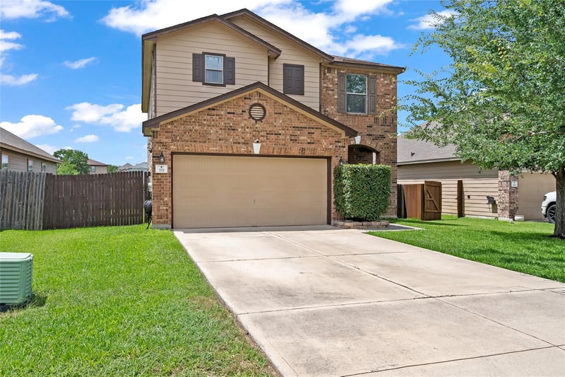 351 New Bridge DR, Kyle, TX 78640