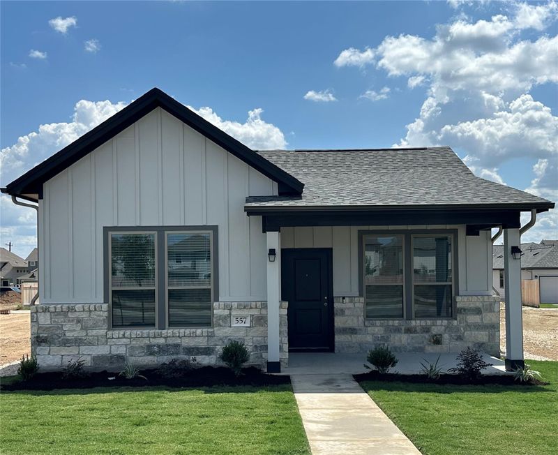 557 Porter Country PKWY, Buda, TX 78610