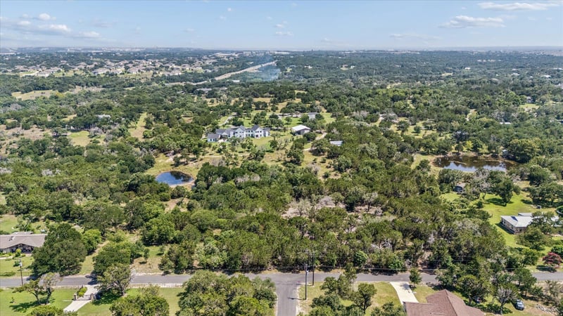 175 Spanish Oak LN, Liberty Hill, TX 78642