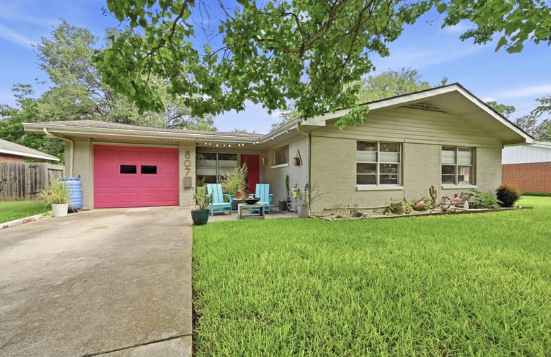 807 Campbell ST, Lockhart, TX 78644