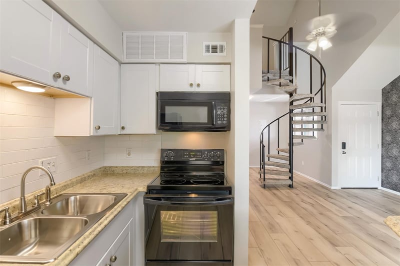 1840 Burton DR #144, Austin, TX 78741