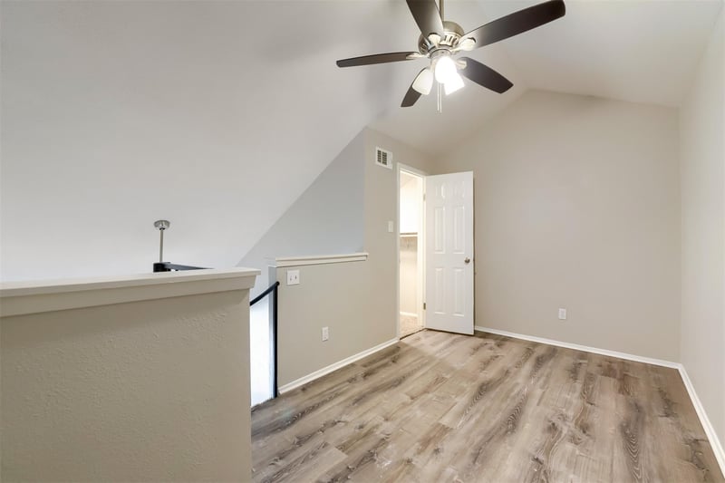 1840 Burton DR #144, Austin, TX 78741