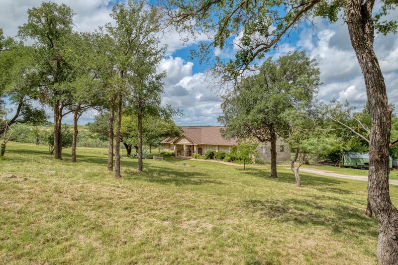 701 Berry LN, Georgetown, TX 78626