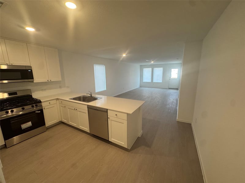 324 Navidad River DR, San Marcos, TX 78666