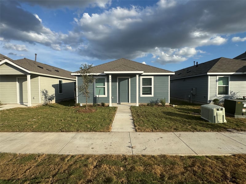 324 Navidad River DR, San Marcos, TX 78666