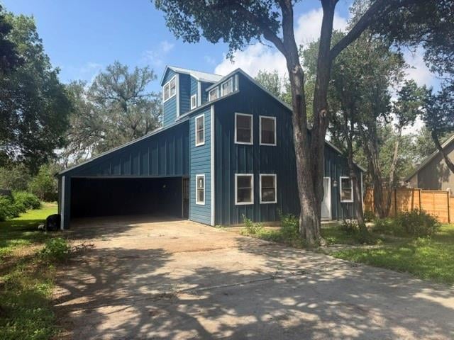 6 Woodridge CIR, Wimberley, TX 78676