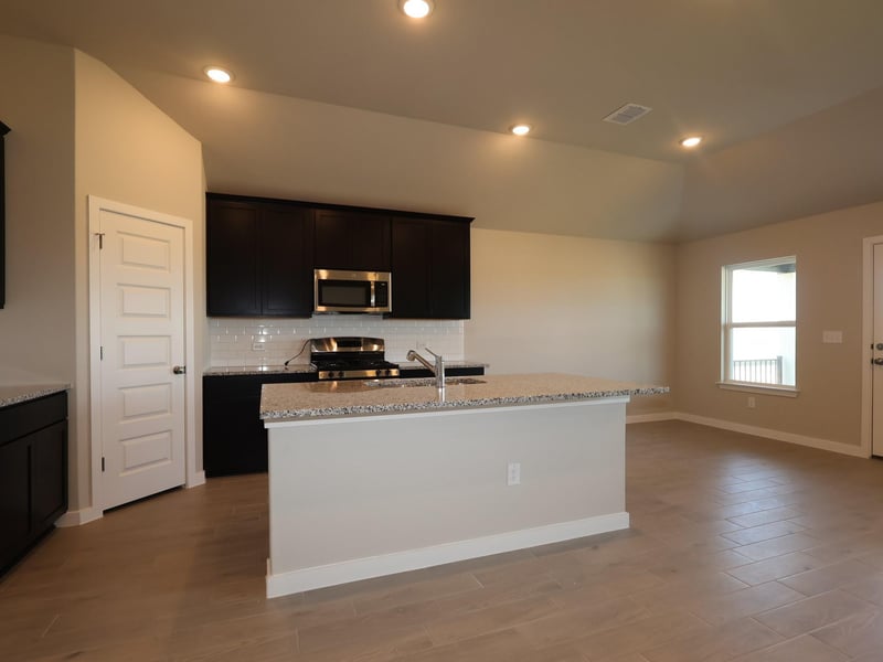 12400 Setting Peak LN, Buda, TX 78610