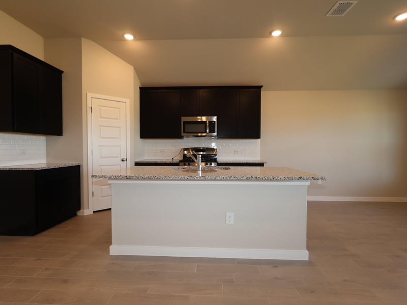 12400 Setting Peak LN, Buda, TX 78610