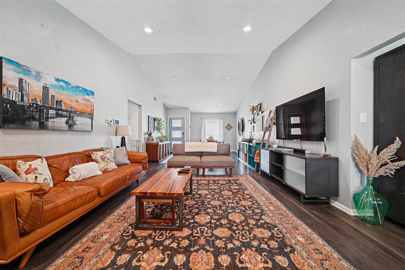 9007 W Pointer LN, Austin, TX 78758