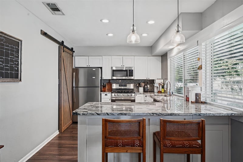 9007 W Pointer LN, Austin, TX 78758
