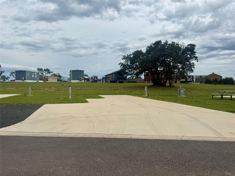 5386 Ranch Road 1376 RD #212, Fredericksburg, TX 78624