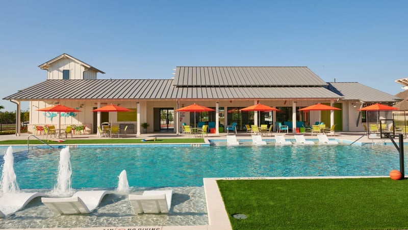 225 Montecido DR, Liberty Hill, TX 78642