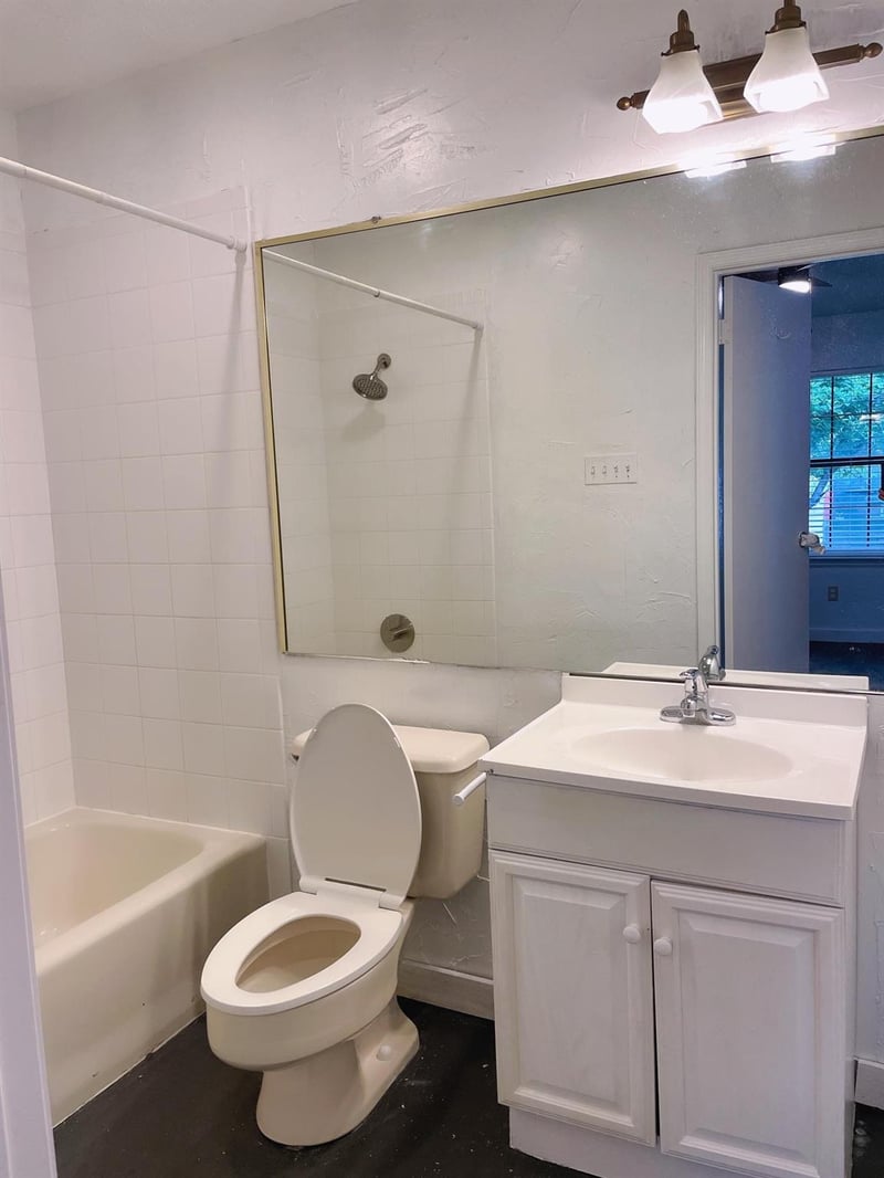 21107 Highland Lake DR #3, Lago Vista, TX 78645