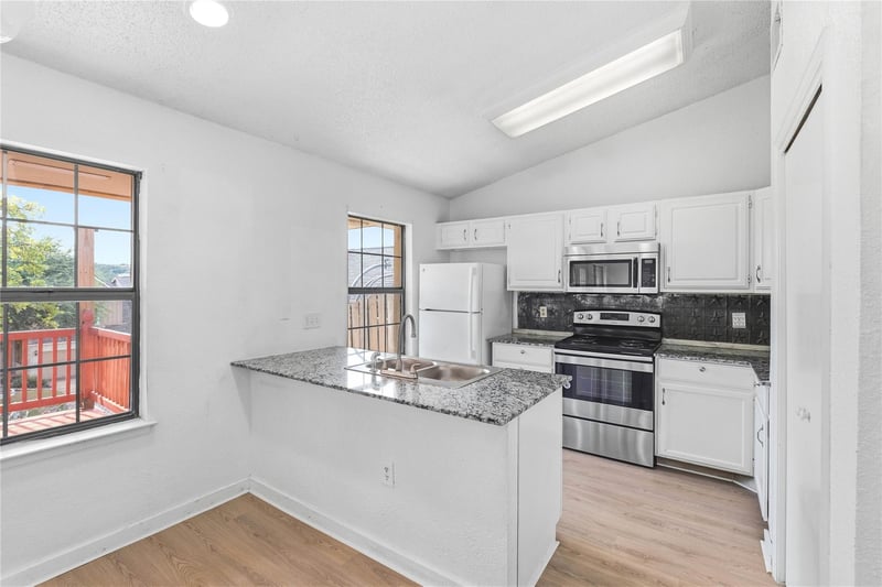 21107 Highland Lake DR #3, Lago Vista, TX 78645