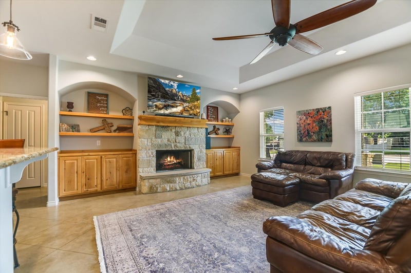 705 Woodland Park DR, Marble Falls, TX 78654