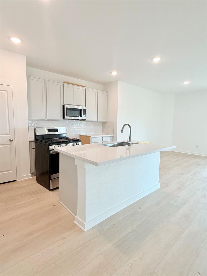 116 Hazy View RD, San Marcos, TX 78666
