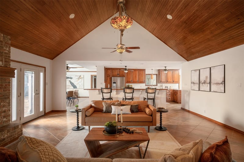509 Roy Creek LN, Dripping Springs, TX 78620